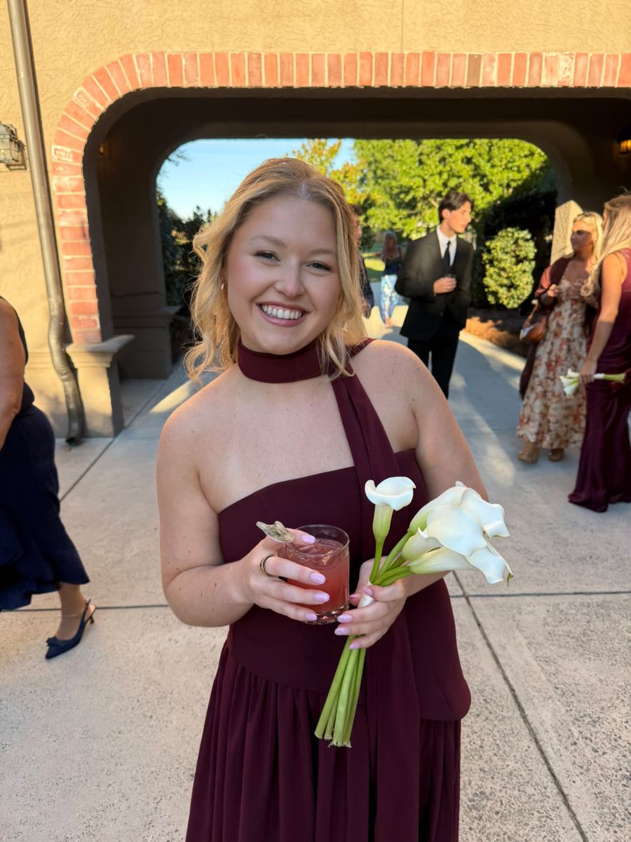 Bridesmaid with calla lilies